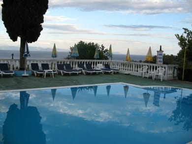 Andromaches Holiday Apartments Corfu - Image 7