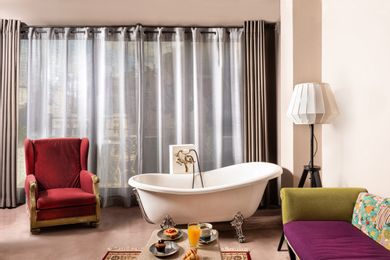 iFeel Athens - Image 6