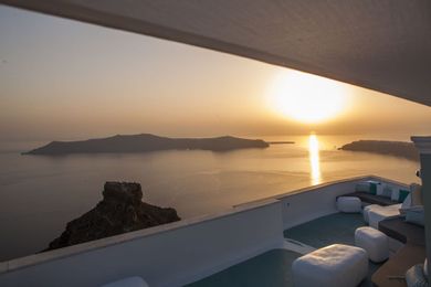 Andronikos Hotel Santorini - Image 4