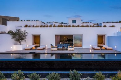 Four Bedroom Villa with Infinity Pool