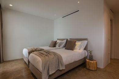 Family Suite with Infinity Pool