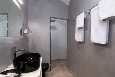 Happy Traveller's Suite
