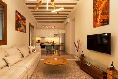 Four Seasons Suite