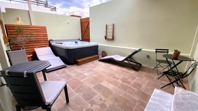 Courtyard Suites