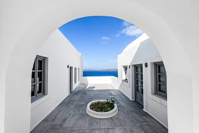 Presidential 7 Bedrooms Villa with private pool in Akrotiri village