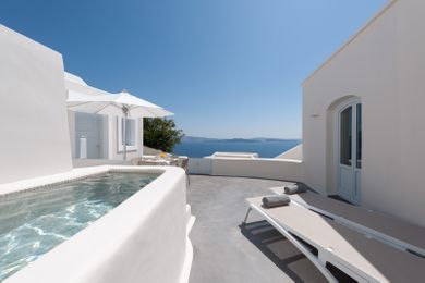 One - Bedroom Villa with Caldera View and Hot Tub