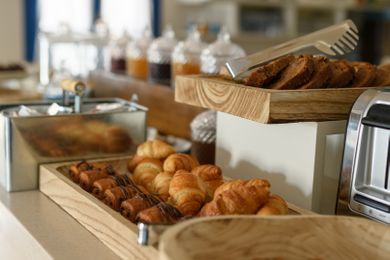 Anemomilos Hotel Santorini - Image 3