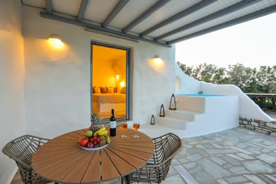 Anemones Studios & Suites - Image 6