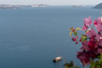 Anemos Caldera Oia - Image 7