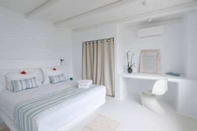 Deluxe Sea View White Villa