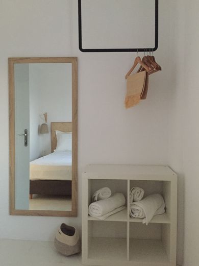 Island White - Spice apartment