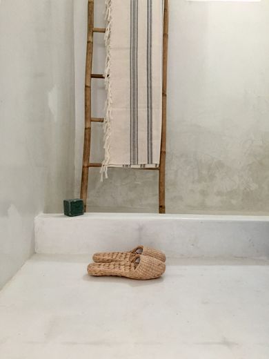 Island White - Spice apartment