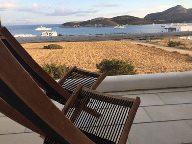 Island White - Sunrise apartment