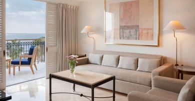 One Bedroom Sea View Deluxe Suite