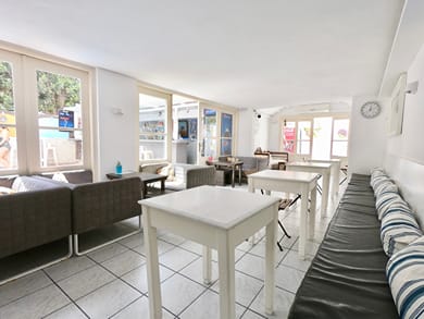 Anny Studios & Rooms Perissa - Image 6