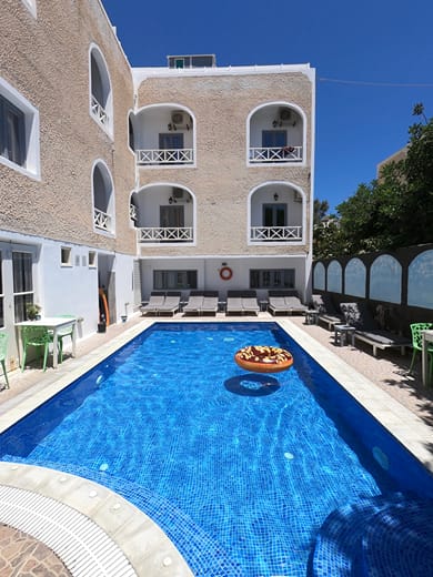 Anny Studios & Rooms Perissa - Image 2