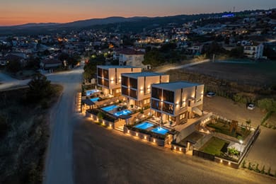 Anore Luxury Suites - Image 3