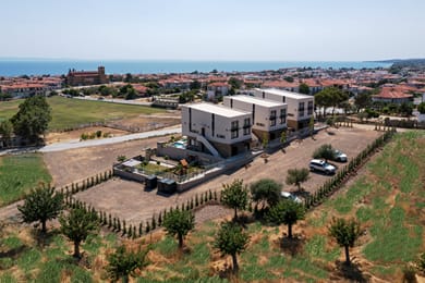Anore Luxury Suites - Image 5
