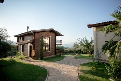 The Woodland Cottage - 2 Bedroom Villa with Sea View - Sauna & Shared Pool