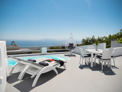 Superior Suite with Pool | Gold Crest