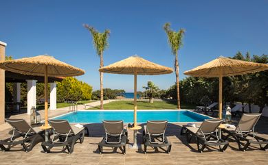 Villa GENNADI - Gennadi 4BD Luxury Beachfront Villa