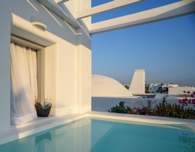 King Suite with Outdoor Jetted Tub - Split Level