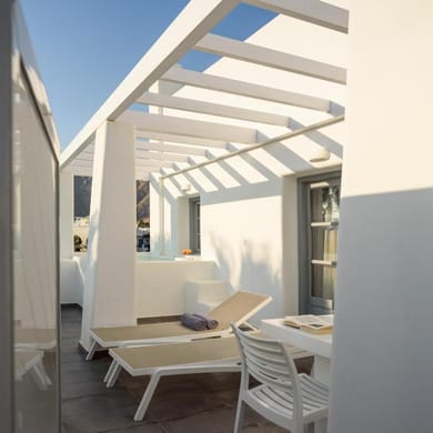 King Suite with Outdoor Jetted Tub - Split Level
