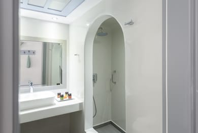 King Suite with Private Pool - Split Level