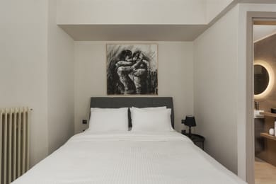 Deluxe Studio