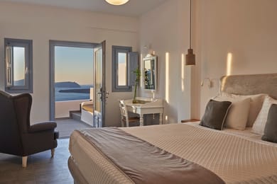 Deluxe Suite Sea View with Private Pool (Located 100m away from the main property)