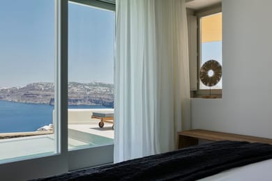 Family Suite Sea View with Private Pool (Located 100m away from the main property)