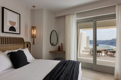 Junior Suite Sea View with Plunge pool (Located 100m away from the main property)