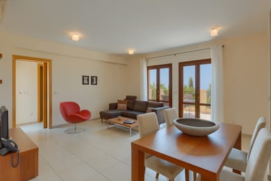 2 Bedroom Apartment - AB11TH