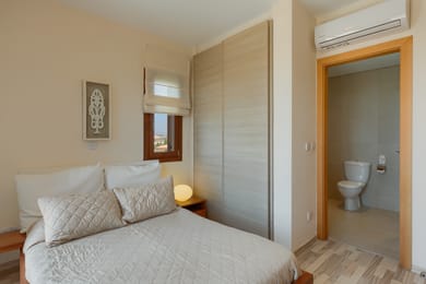 2 Bedroom Apartment - AB11TH