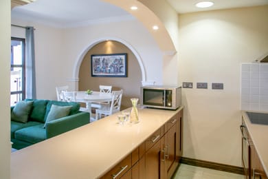 1 bedroom Apartment - AHE13