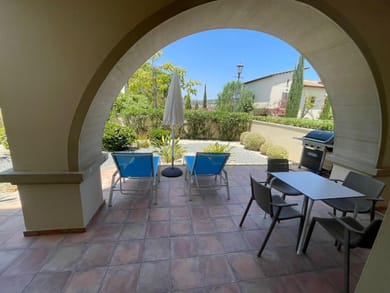 2 Bedroom Apartment - AHK01