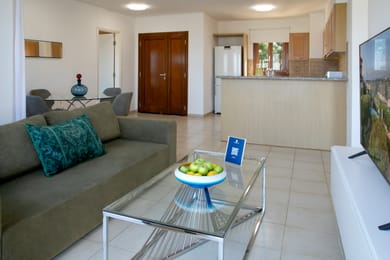 2 Bedroom Apartment - OZ11