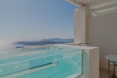 Loft suite with Hot Tub and Caldera View