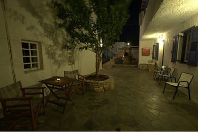 Aphrodite Hotel & Apartments - Image 3