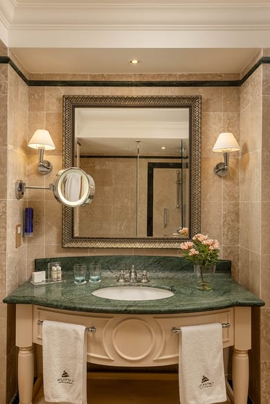 One Bedroom Suite Golf & Sea View