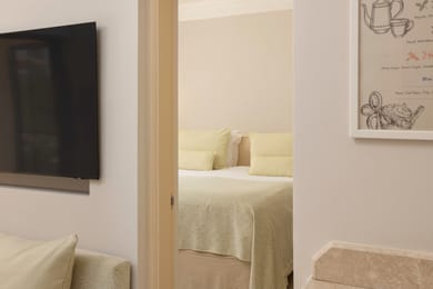 One Bedroom Suite Swim-Up Golf & Sea View