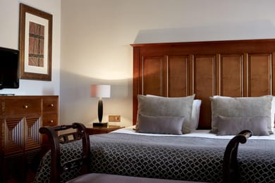 Aphrodite Suite with Jacuzzi Golf & Sea View