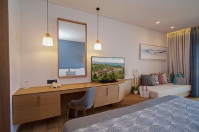 Junior Suite with Balcony & Sea View | ASTERIAS