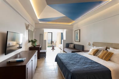 Deluxe Family Room Sea View