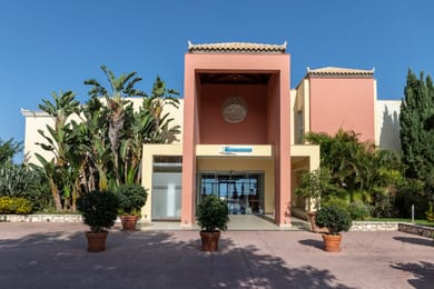 Louis Apostolata Island Resort - Image 5