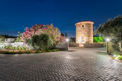 Apollon Windmill Hotel - Image 3