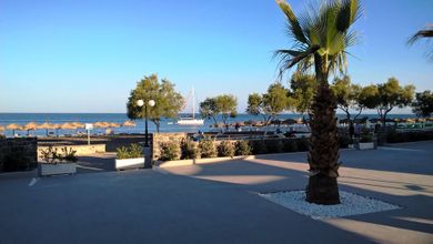 Aqua Blue Hotel - Image 3