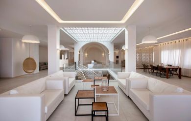 Aqua Blue Hotel - Image 5