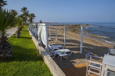 Aquamare Beach Hotel and Spa - Image 3
