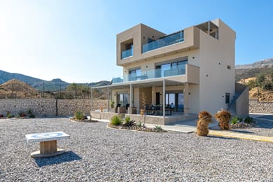 Aquamarine Luxury Suites | Stegna - Image 3